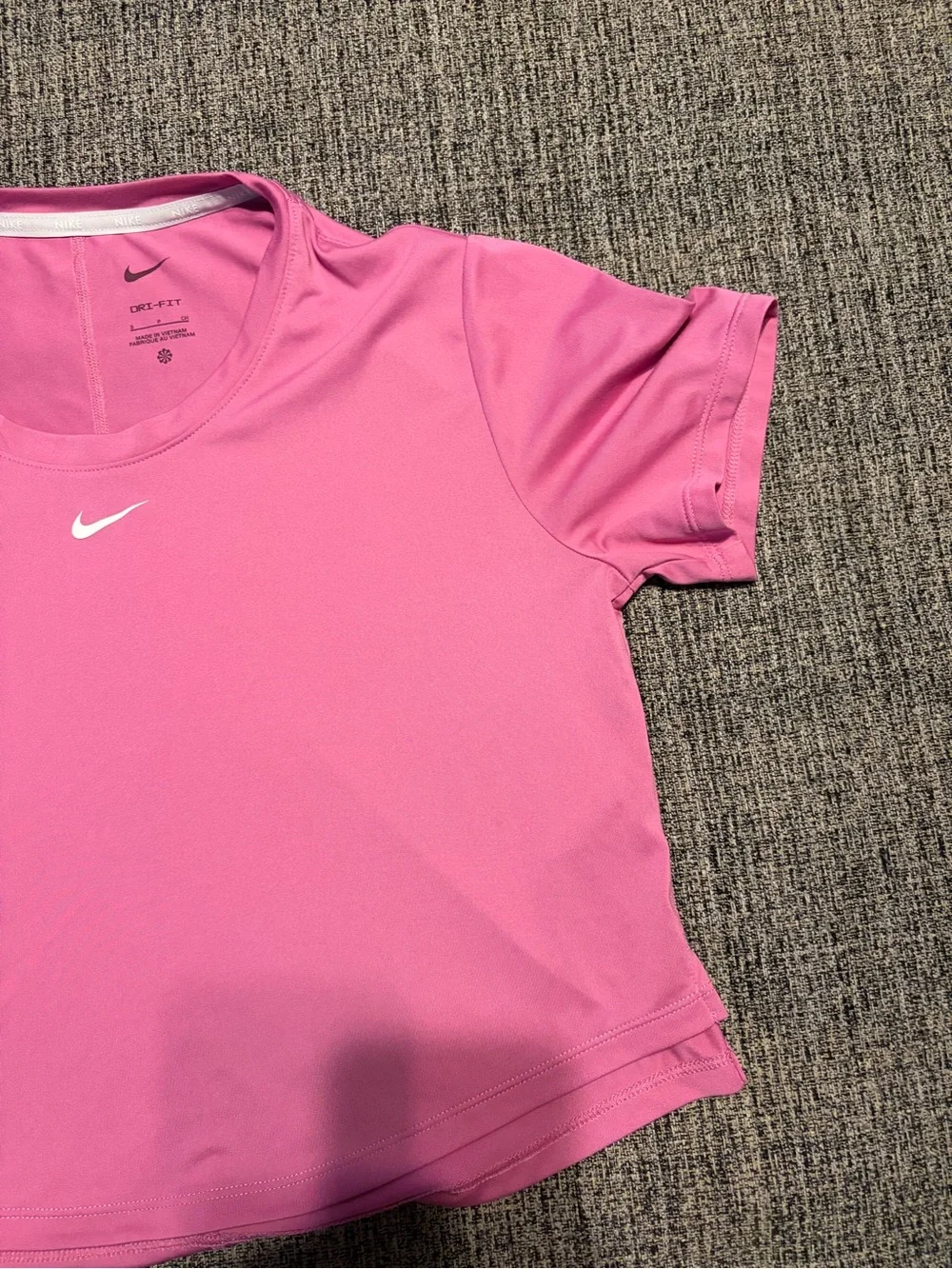Nike Pink Women's Short Sleeve Athletic Tee - Picture 5 of 7